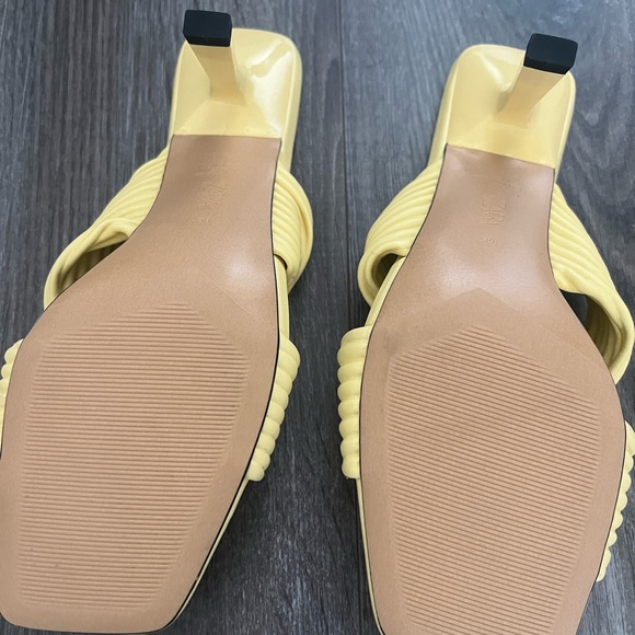 Zara Sandals - Picture 3 of 3